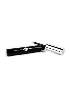 Botanical lash serum ingredients: Panax ginseng, hydrolyzed silk, Nymphaea flower