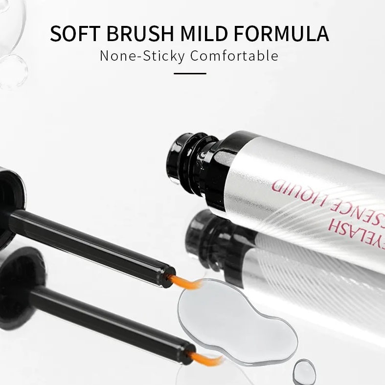 Close-up of oil-free ICONSIGN eyelash serum applicator tip